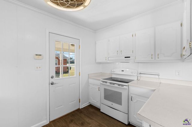 213 Self Street, Warner Robins, GA 31088