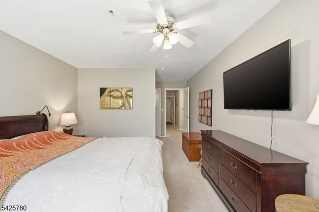 40 Loch Ln, Roxbury Twp., NJ 07852