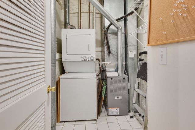 5207 S BLACKSTONE Avenue 1N, Chicago, IL 60615