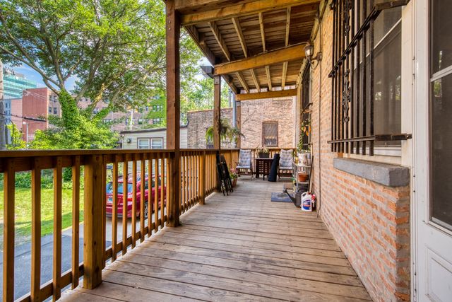 5207 S BLACKSTONE Avenue 1N, Chicago, IL 60615