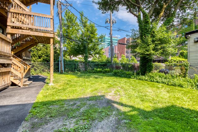 5207 S BLACKSTONE Avenue 1N, Chicago, IL 60615