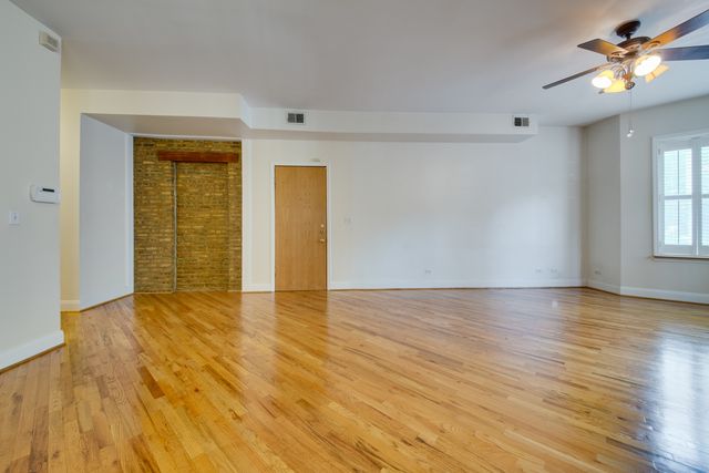 5207 S BLACKSTONE Avenue 1N, Chicago, IL 60615