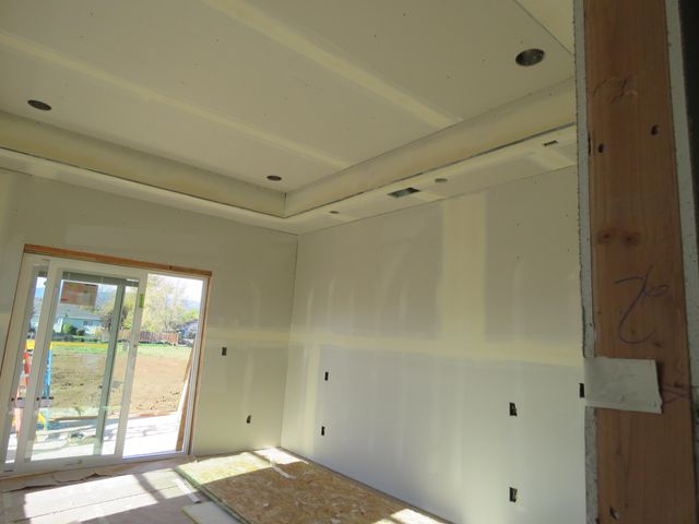 1322 Orchard Home Drive, Medford, OR 97501