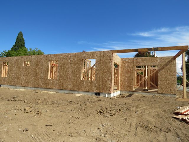 1322 Orchard Home Drive, Medford, OR 97501