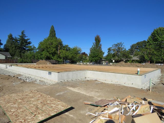 1322 Orchard Home Drive, Medford, OR 97501