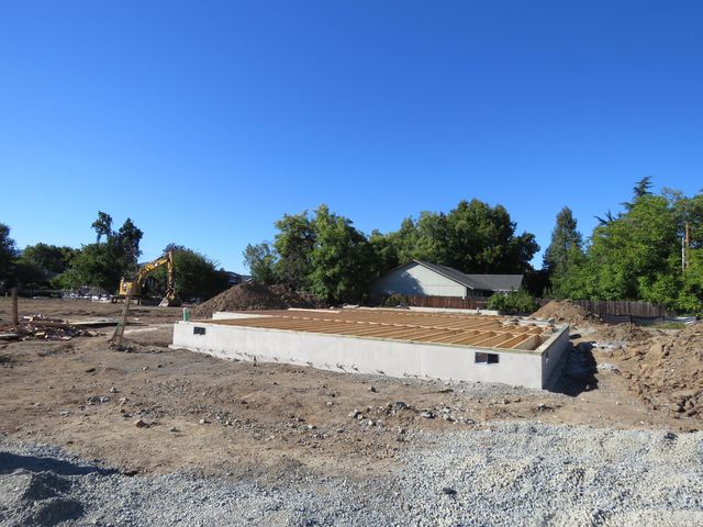 1322 Orchard Home Drive, Medford, OR 97501