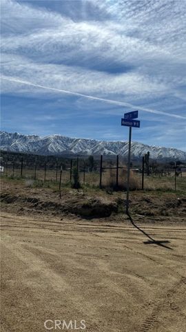 136 E Avenue W8, Pearblossom, CA 93553