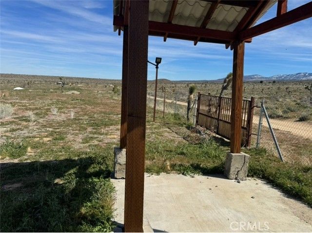 136 E Avenue W8, Pearblossom, CA 93553