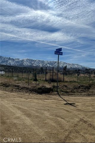 136 E Avenue W8, Pearblossom, CA 93553