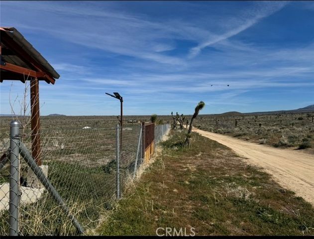 136 E Avenue W8, Pearblossom, CA 93553