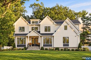 190 Laurel Avenue, Livingston, NJ 07039