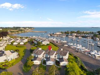 8 Oyster Landing Road 8, Milford, CT 06460
