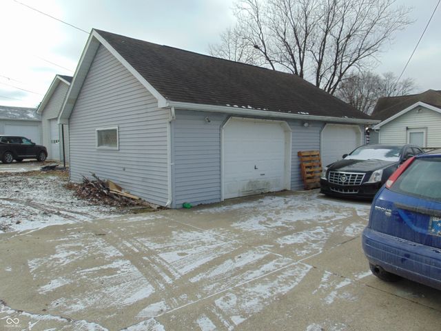 1121 S Meridian Street, Lebanon, IN 46052