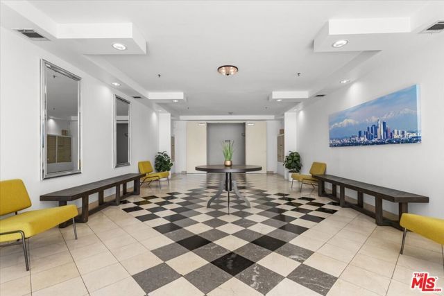 5350 White Oak Avenue 209, Los Angeles, CA 91316