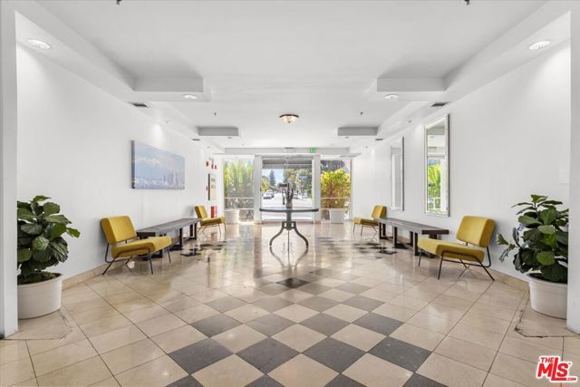 5350 White Oak Avenue 209, Los Angeles, CA 91316