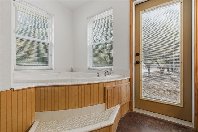 1615 Mooney Lane, Ingleside, TX 78362