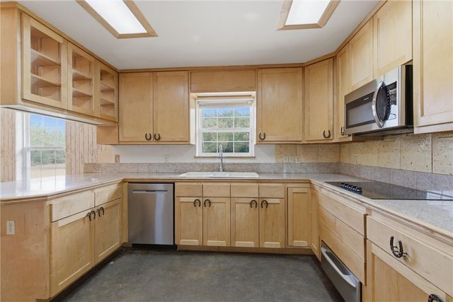 1615 Mooney Lane, Ingleside, TX 78362