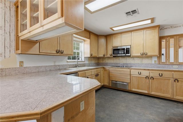 1615 Mooney Lane, Ingleside, TX 78362