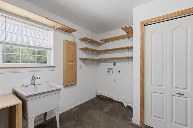 1615 Mooney Lane, Ingleside, TX 78362