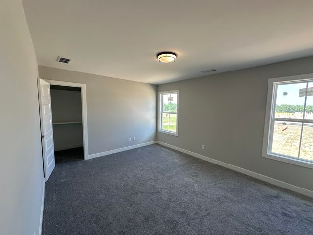 5295 BUTTERCUP LN, Lakeland, TN 38002