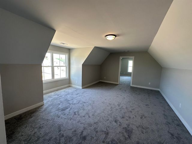5295 BUTTERCUP LN, Lakeland, TN 38002