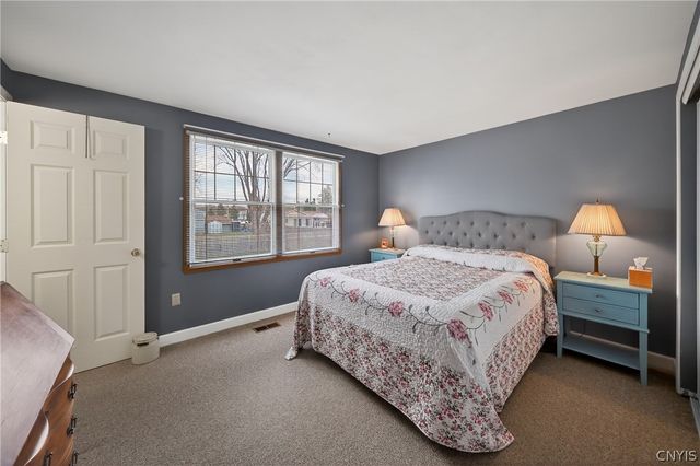 6234 Wynmoor Drive, Cicero, NY 13039