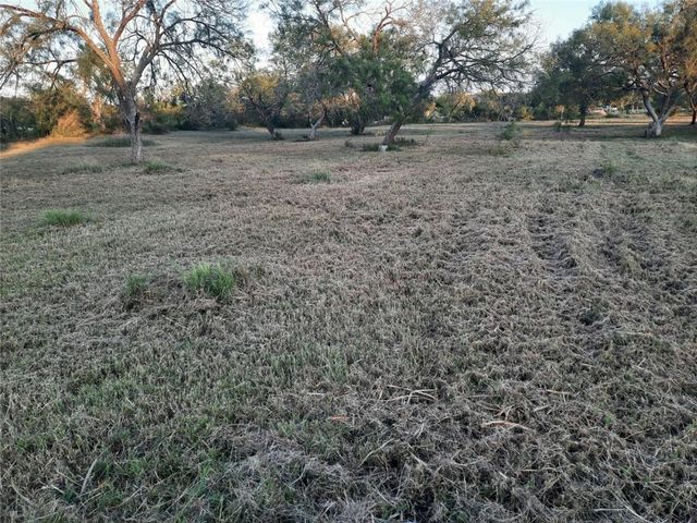 118 Valerie LN, Dale, TX 78616