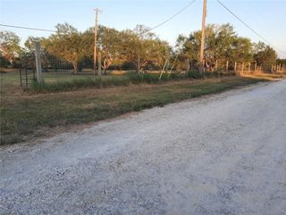 118 Valerie LN, Dale, TX 78616