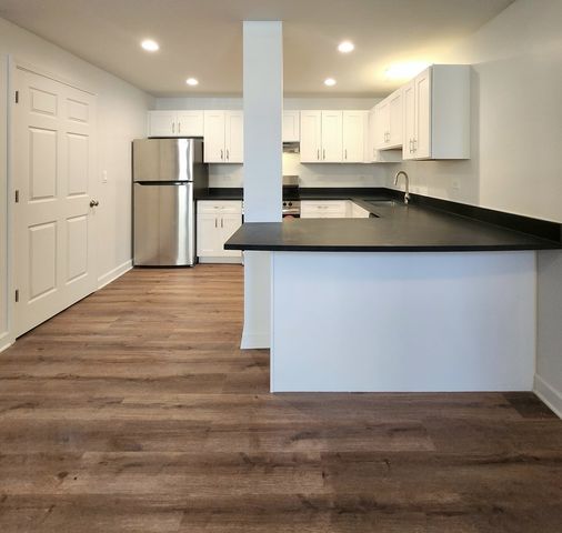 2763 N Sawyer Avenue 2763, Chicago, IL 60647