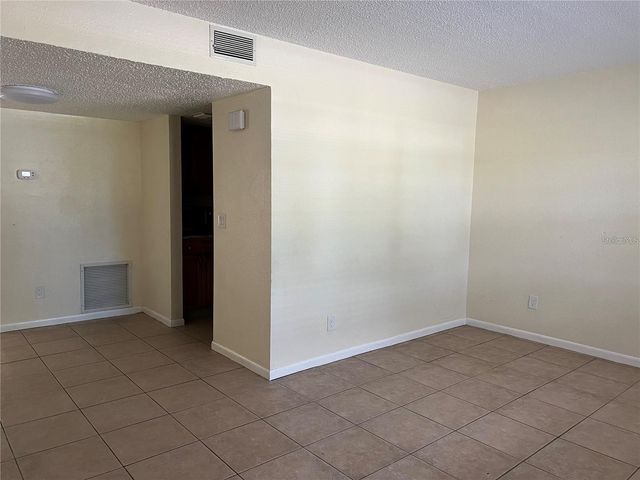 2176 WINCHESTER ROAD N 2, St Petersburg, FL 33710