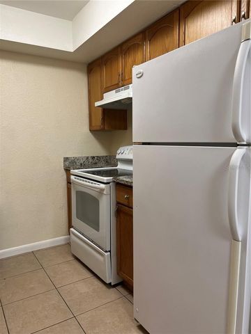 2176 WINCHESTER ROAD N 2, St Petersburg, FL 33710