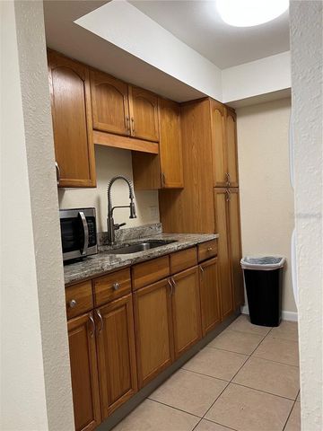 2176 WINCHESTER ROAD N 2, St Petersburg, FL 33710