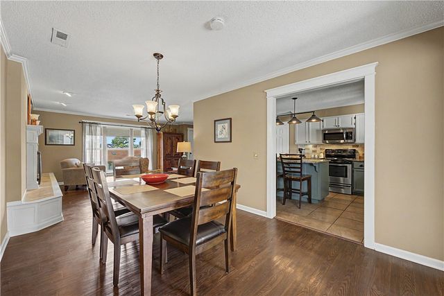 714 Riviera Drive, Rogers, AR 72758