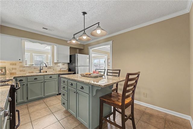 714 Riviera Drive, Rogers, AR 72758
