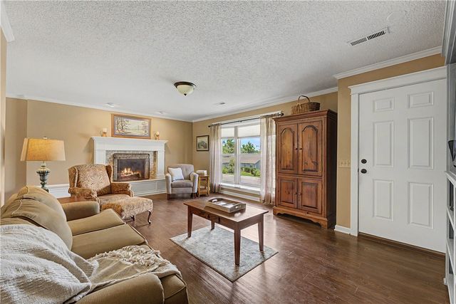 714 Riviera Drive, Rogers, AR 72758