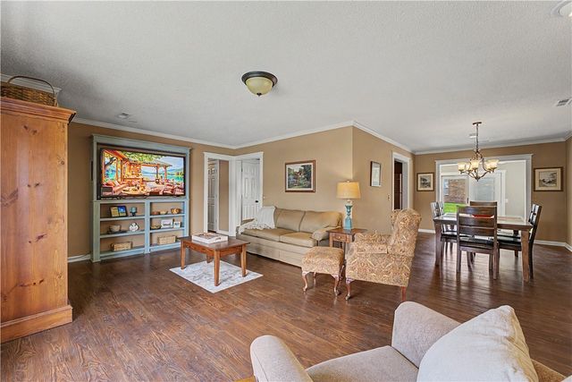 714 Riviera Drive, Rogers, AR 72758