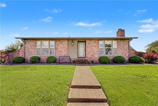 714 Riviera Drive, Rogers, AR 72758