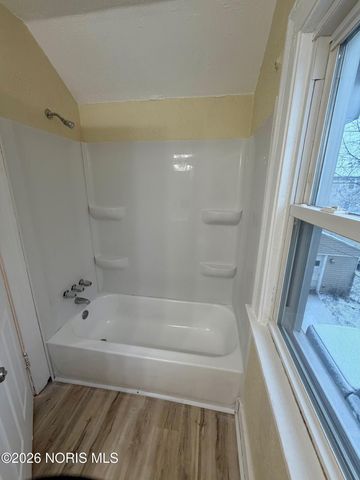 4121 Kingsbury Avenue, Toledo, OH 43612