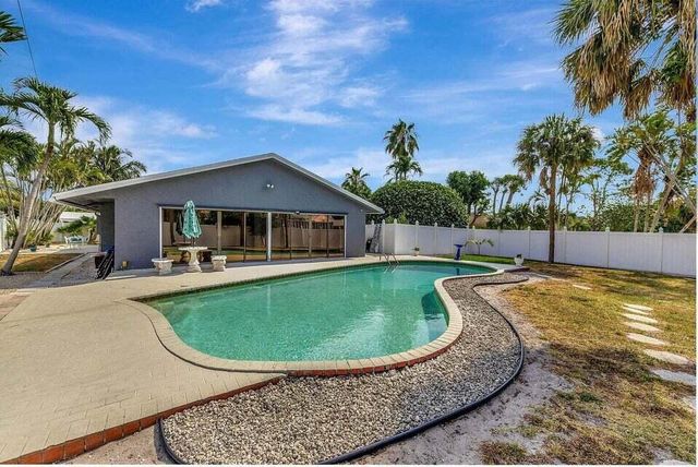 7187 Thompson Road, Boynton Beach, FL 33426