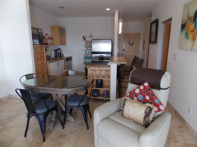 9420 Seawall Boulevard 805, Galveston, TX 77554