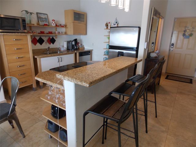 9420 Seawall Boulevard 805, Galveston, TX 77554