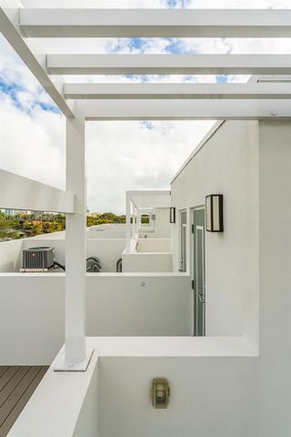 721 SW 11th Street B, Miami, FL 33129