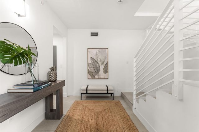 721 SW 11th Street B, Miami, FL 33129