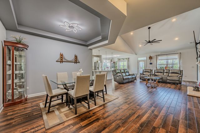 2942 Trillium Court E, Aurora, IL 60506