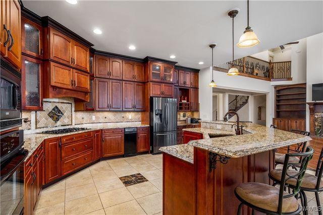 10251 Lake Side, Tuscaloosa, AL 35406