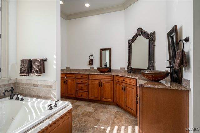 10251 Lake Side, Tuscaloosa, AL 35406