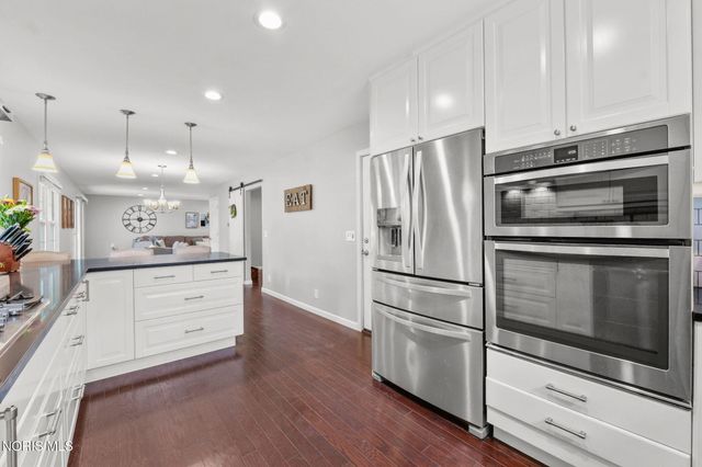 1968 S Holland Sylvania Road, Maumee, OH 43537