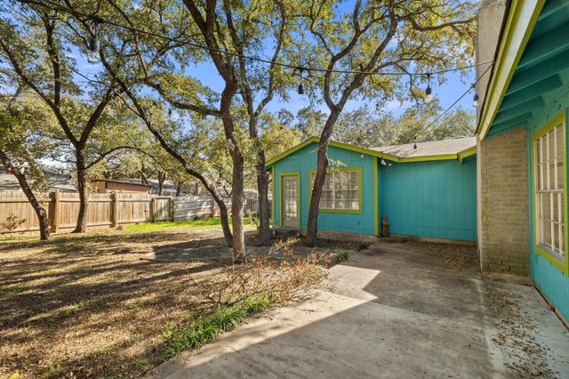 7303 Loganberry DR, Austin, TX 78745