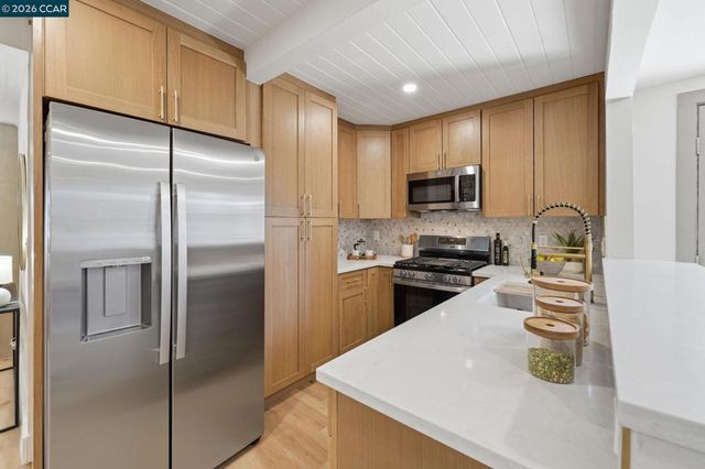 22807 Alice St, Hayward, CA 94541
