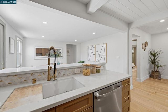 22807 Alice St, Hayward, CA 94541